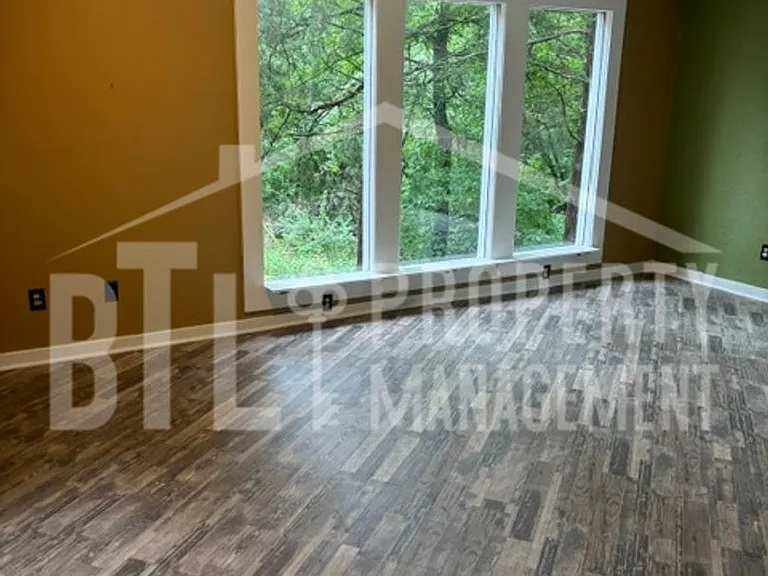 513 Lakewood Rd — Photo 9