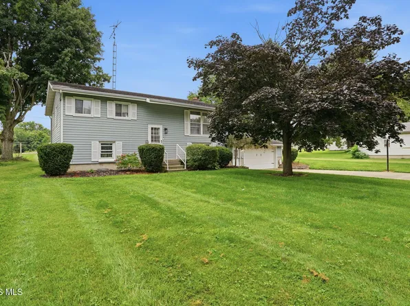 313 E 7th St, Sycamore, OH 44882