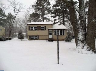 225 Wayne Ave, Williamstown, NJ 08094