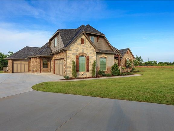 2nd image of 212 Orchid Ct