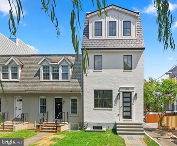 3713 R St NW, Washington, DC, 20007