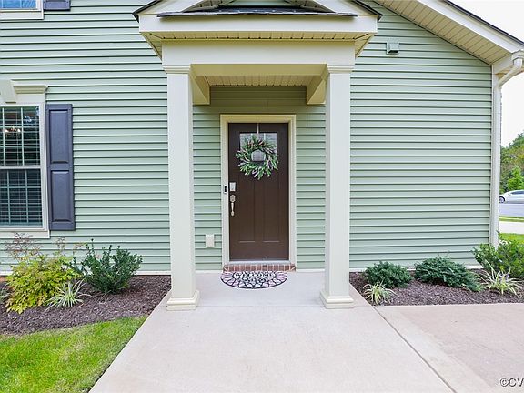 4th image of 1633 Westhall Gardens Dr #26-3