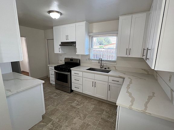 3rd image of 4702 Orcutt Ave