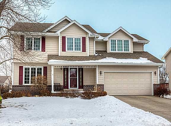 1st image of 1602 NW Cedarwood Dr