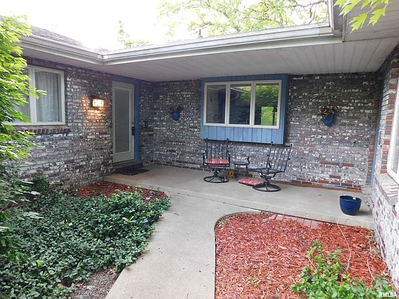 2nd image of 31 Penacook Dr