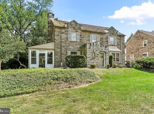 632 Foxcroft Rd, Elkins Park, PA 19027