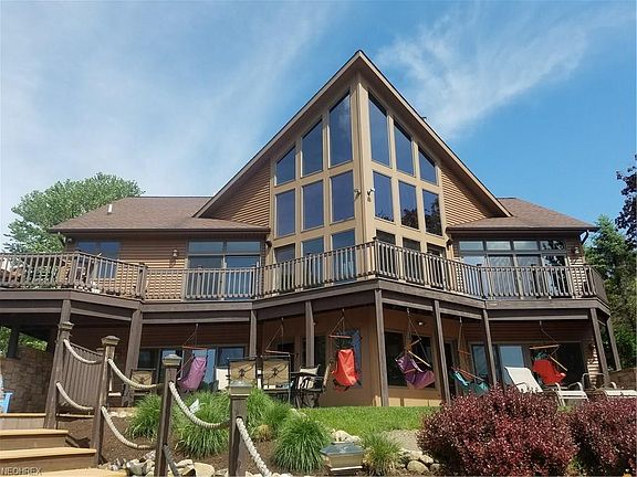 4th image of 1464 Lake Vue Dr
