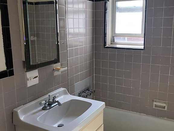 5th image of 6441 Saunders St APT 606
