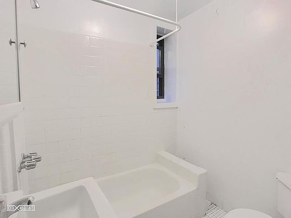5th image of 501 E 73rd St APT 4B
