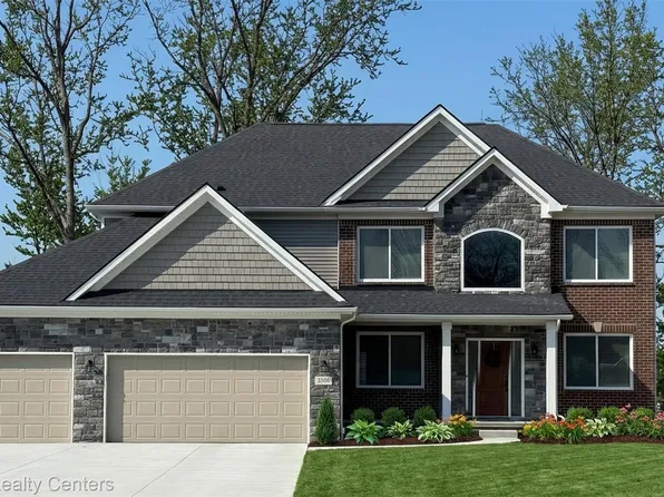 53234 Woodland Mdws, Chesterfield, MI 48047