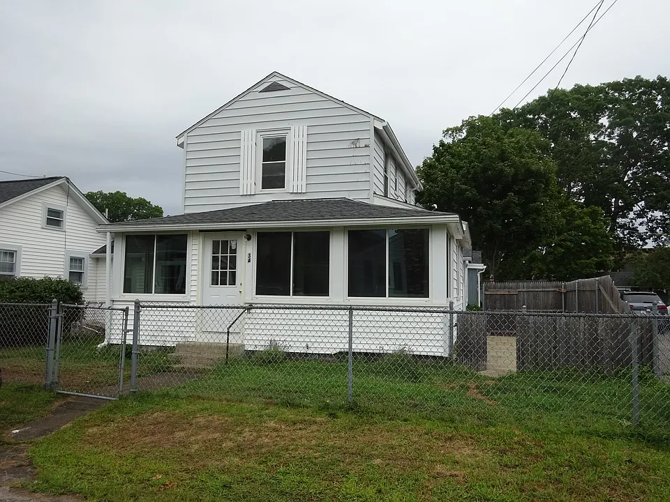 34 Bayview St