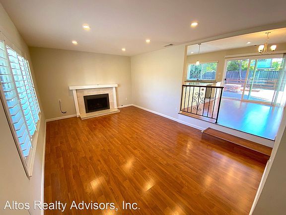 3rd image of 2730 Agua Vista Dr