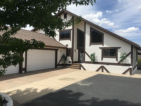 Front of house from street 