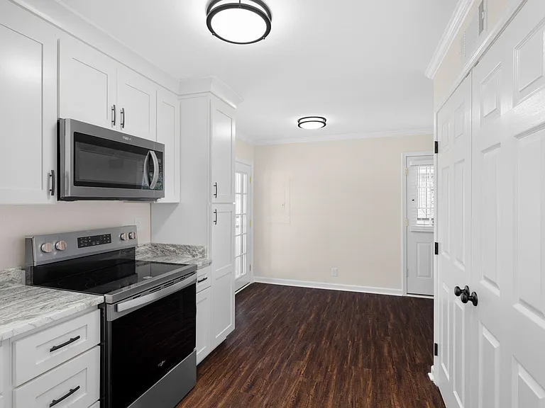 153 Seven Pines Dr — Photo 6