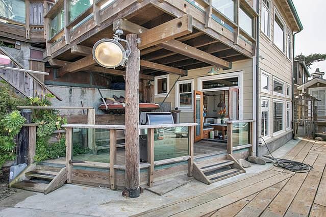Dockside House