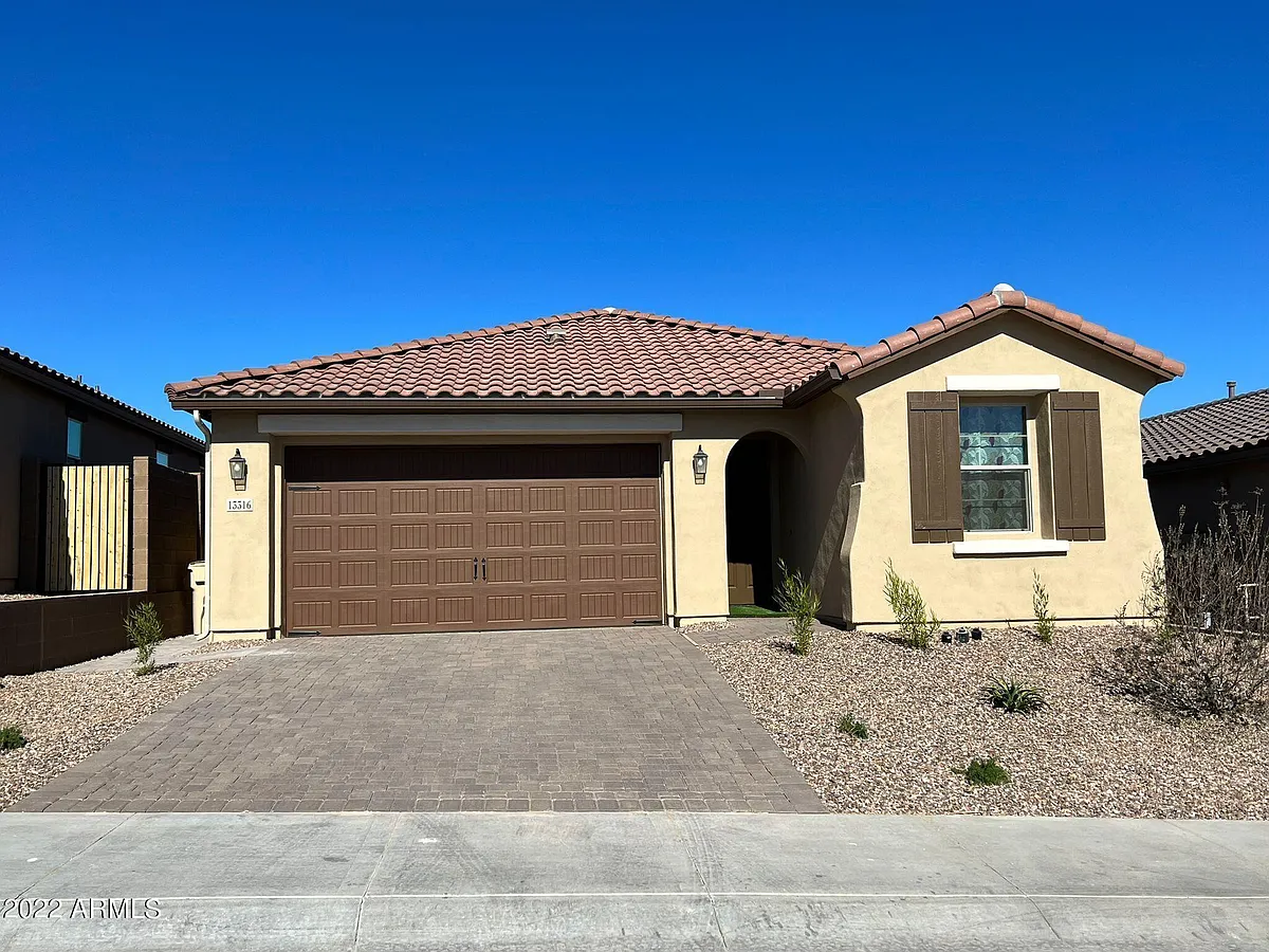 Building Photo - 13316 W Red Range Way