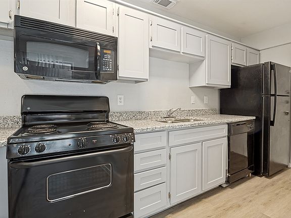 4th image of 622 W Union Bower Rd