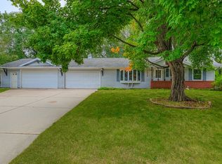8656 Imperial Ave S, Cottage Grove, MN 55016