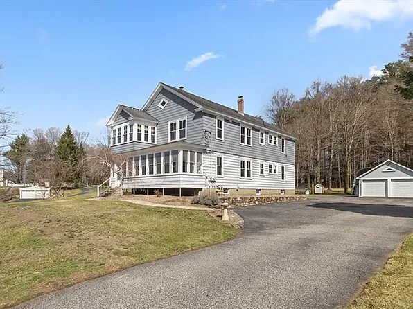 183 Pleasant St #2, South Grafton, MA 01560