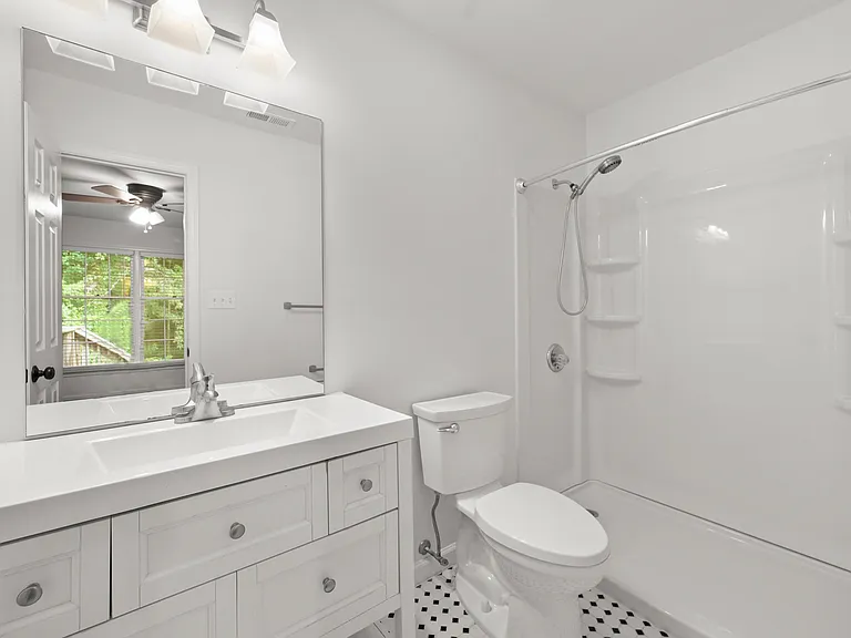 1240 Watermark Ct — Photo 10