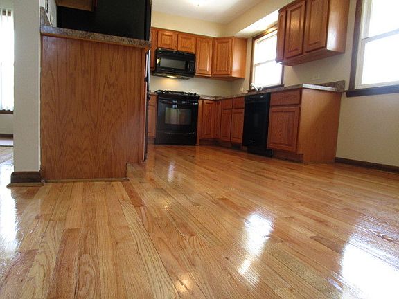 4th image of 17231 Louis Ct