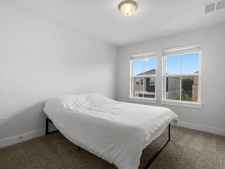 7106 Silver Star Ln — Photo 19