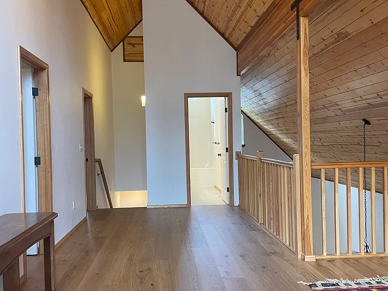 1215 NE 100th St — Photo 14