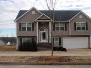 4232 Round Stone Trl, Snellville, GA 30039