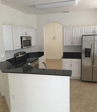 4th image of 11010 NW 86th Ter