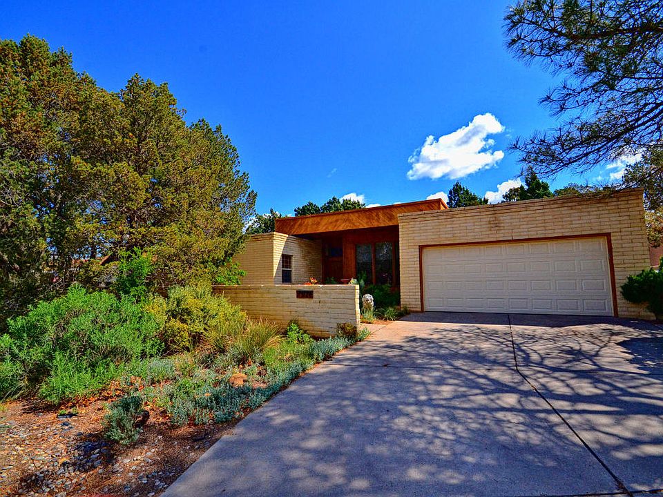 1st image of 7974 Sartan Way NE