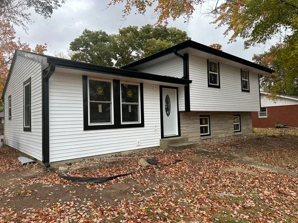 2831 Tulip Dr, Columbus, IN 47203