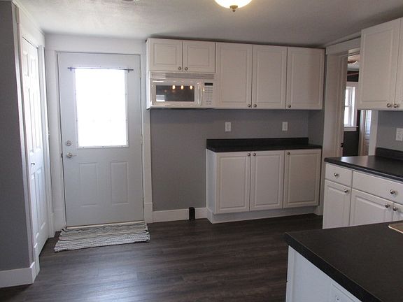 2nd image of 27419 Toboggan Ave