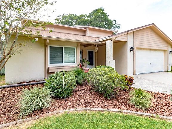 2nd image of 15708 Country Lake Dr