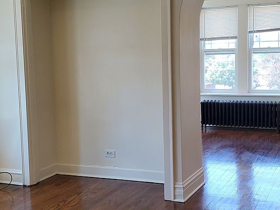 3rd image of 3525 N Linder Ave #3