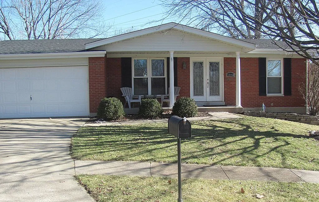 12154 Westward Dr photo 1