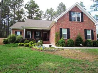 616 Longleaf Rd, Aberdeen, NC 28315