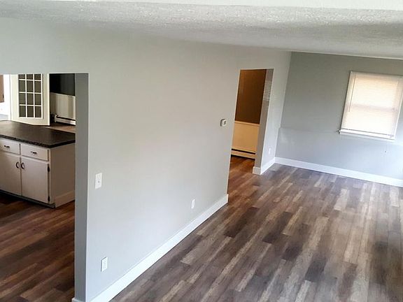 2nd image of 4641 Brooklyn Ave SE