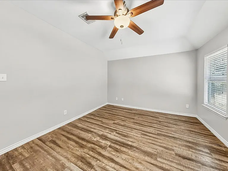 13211 Ambrosa Dr — Photo 7