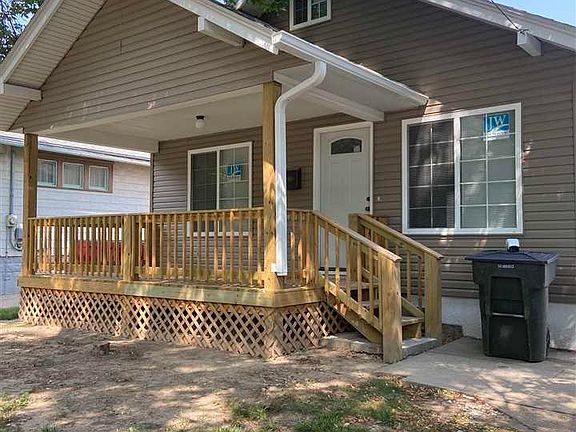 2nd image of 2206 Rebecca St