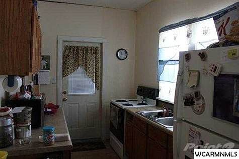 5th image of 303 N Drury St