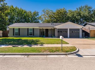 204 Navajo Dr, Keller, TX 76248