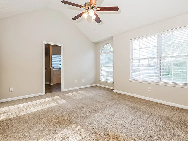 2432 Wood Bend Ln — Photo 9
