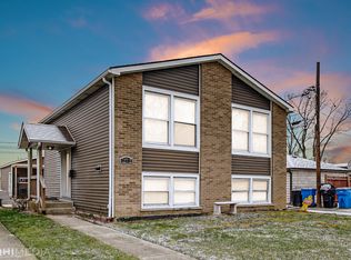 12712 S Escanaba Ave, Chicago, IL 60633