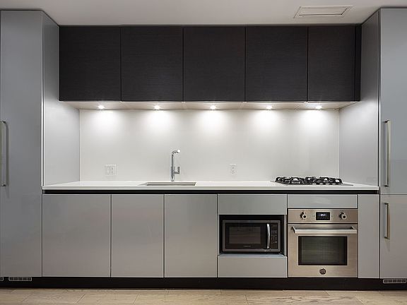3rd image of 540 W 49th St #206S