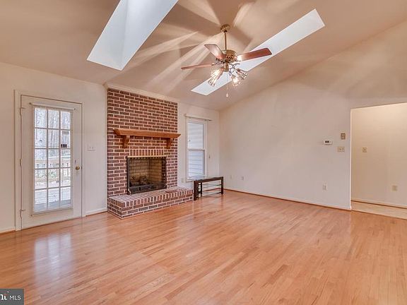 2nd image of 11013 Abbey Ln