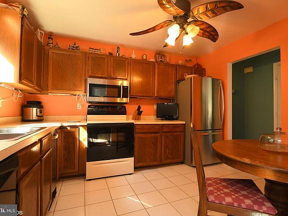 5th image of 6230 Windy Hill Ln