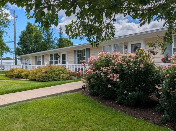 319 N Lake Pine Dr, Lakeside Marblehead, OH 43440