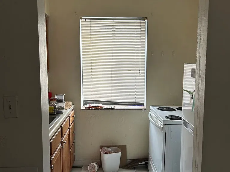 6301 5th Ave — Photo 3