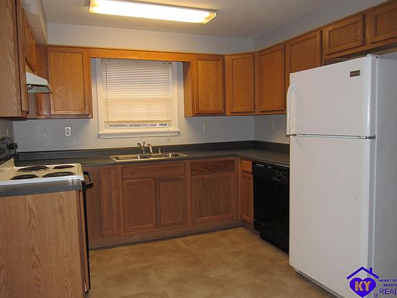 2nd image of 102 Hurstfield Dr