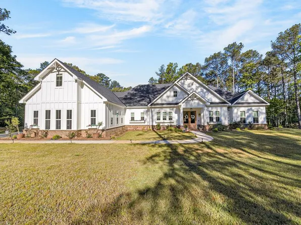 324 S Quail Ln, Pine Mountain, GA 31822